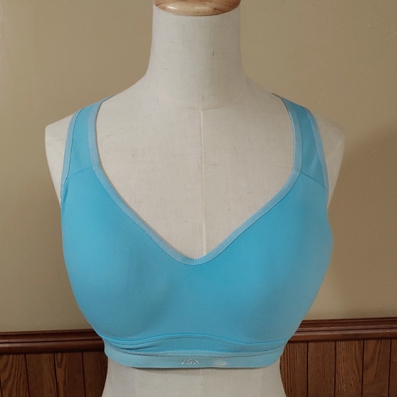 Victoria's Secret Other - Victoria's Secret VSX Incredible Sports Bra 34C